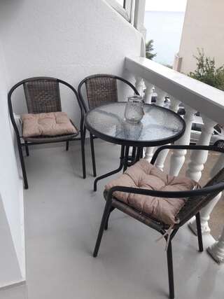 Апартаменты ANA APARTMANI Свети-Стефан Апартаменты с балконом-3